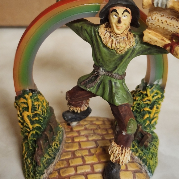 Set of 12 Wizard of Oz ornaments with Certificate of Authenticity - Picture 5 of 16